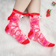 Load image into Gallery viewer, Couple Love Magnet Holding Hands Socks