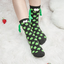 Load image into Gallery viewer, Couple Love Magnet Holding Hands Socks