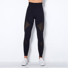 Load image into Gallery viewer, Seamless Knitted Striped Yoga Pants