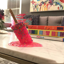 Load image into Gallery viewer, Melting Ice Cream Resin Ornaments