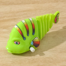 Load image into Gallery viewer, Clockwork Swinging Cartoon Fish Toys