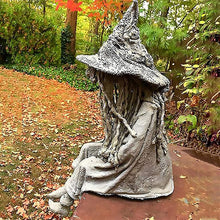 Load image into Gallery viewer, Halloween Witch Ghoul Solar Energy Lamp
