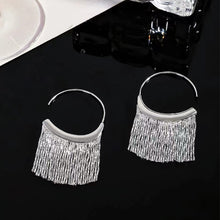 Load image into Gallery viewer, Fashion Scalloped Tassel Earrings