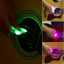 Load image into Gallery viewer, Light Up Guitar Pick