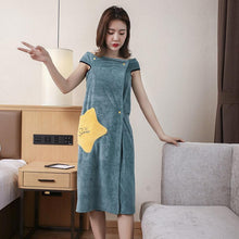 Load image into Gallery viewer, Women Quick Dry Wearable Microfiber plush Bathrobes