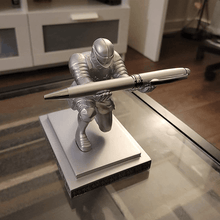 Load image into Gallery viewer, Knight Pen Holder
