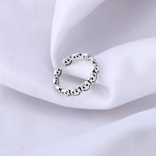 Load image into Gallery viewer, Smiley Face Ring