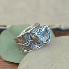 Load image into Gallery viewer, Blue Topaz Silver Ring