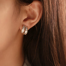 Load image into Gallery viewer, Simple C-shaped Diamond Earrings