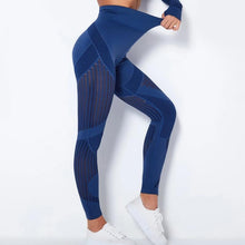 Load image into Gallery viewer, Seamless Knitted Striped Yoga Pants
