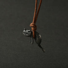 Load image into Gallery viewer, Scruffy Cat Necklace