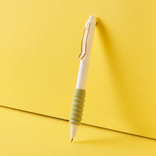 Load image into Gallery viewer, Retractable Fountain Pen