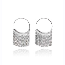 Load image into Gallery viewer, Fashion Scalloped Tassel Earrings