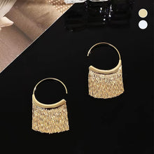 Load image into Gallery viewer, Fashion Scalloped Tassel Earrings